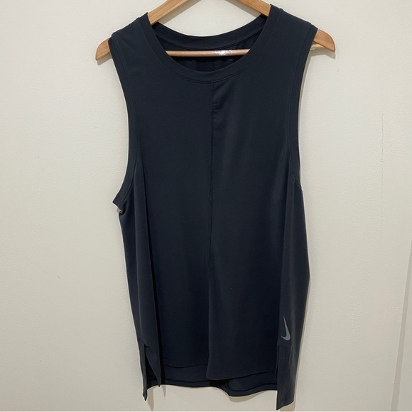 Nike Women's Black Yoga Tee, Size Medium - Picture 1 of 6